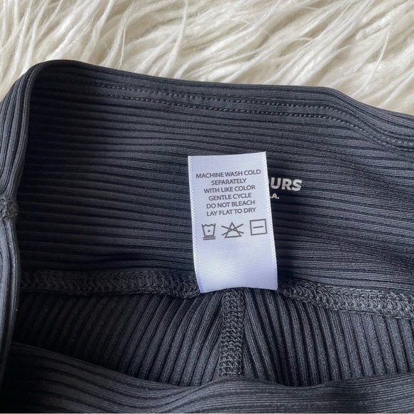 YEAR OF OURS Black High Waisted Athletic Active Ribbed Biker Shorts EUC Size S - Picture 6 of 7